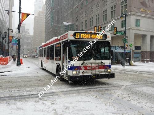 Bus im winterlichen New York